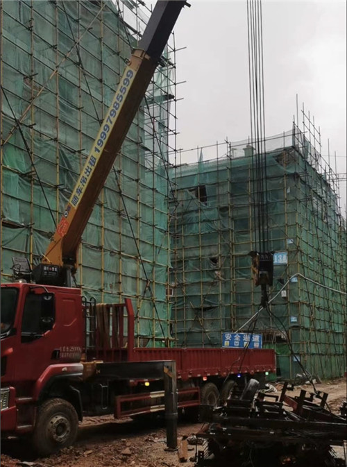 虞城县“慢工细活”—— 吊车的 “微动控制” 技术